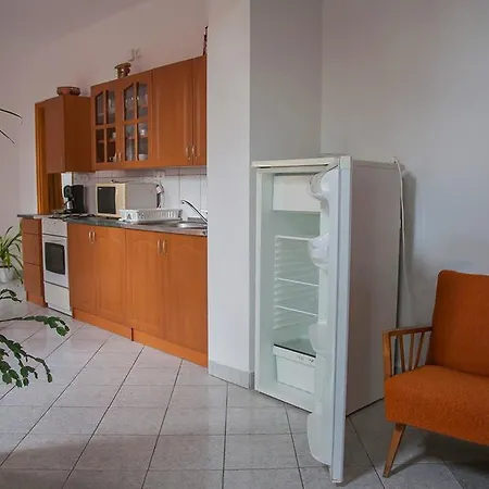 Jani Apartman *