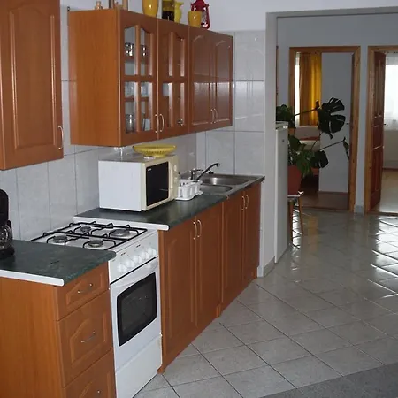 Jani Apartman *