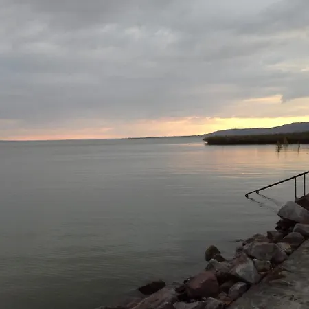 Jani Apartman Apartman Szigliget