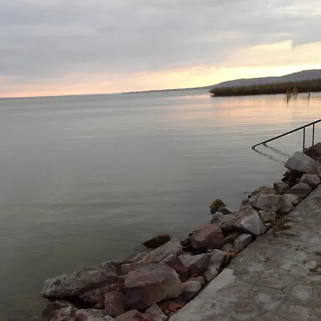 Jani Apartman Apartman Szigliget